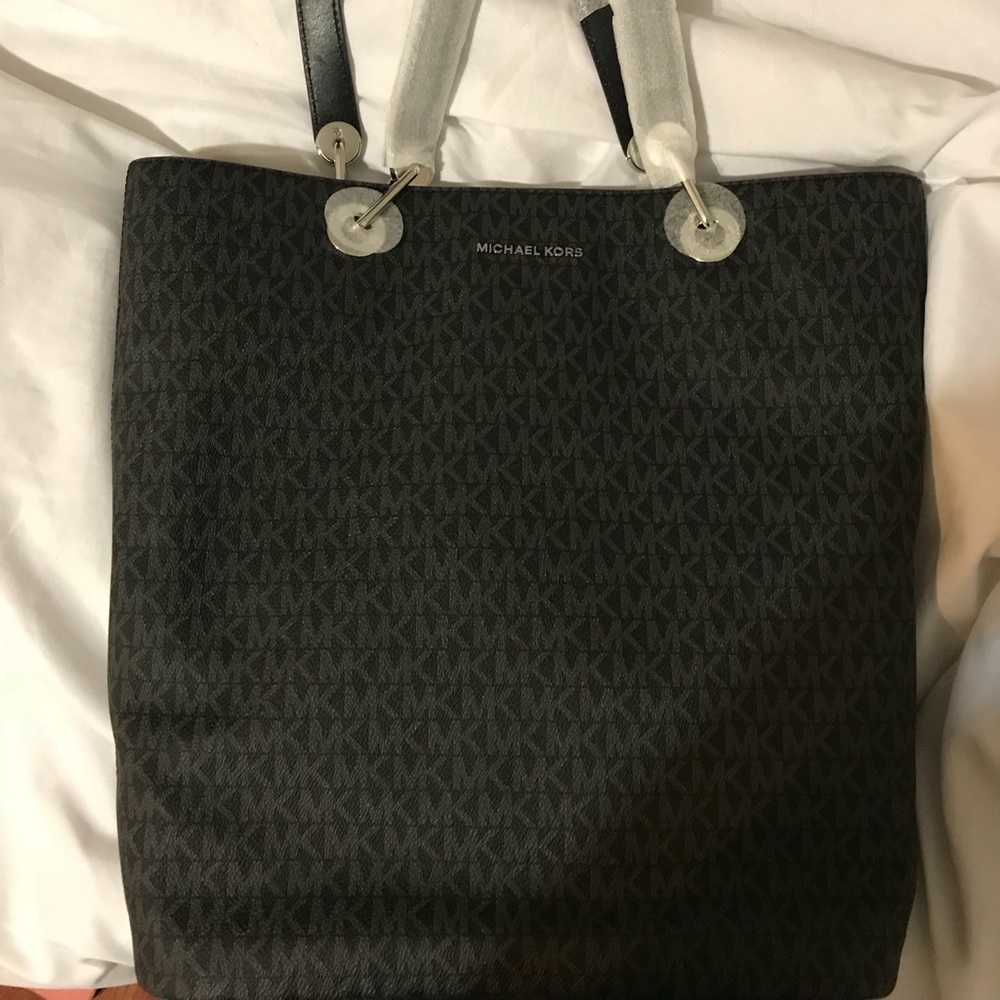 New Michael Kors Tote